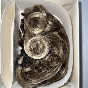 Raquel Welch NEW Put On Piece Pony Hair Proper Color R1020 Brown/Blonde Clip